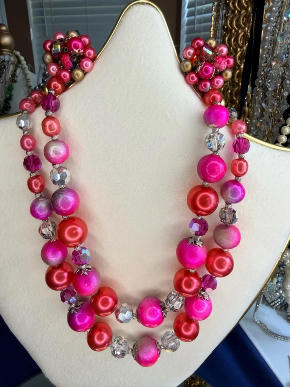Vendome Vintage Pink, Orange and Crystal Double Strand Necklace and Earrings. - Picture 3 of 11
